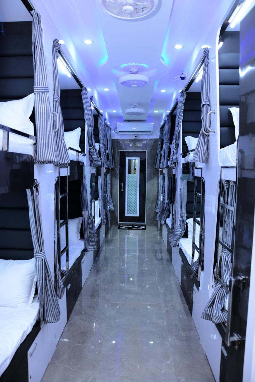 Ocean Dormitory Bombay Exterior foto