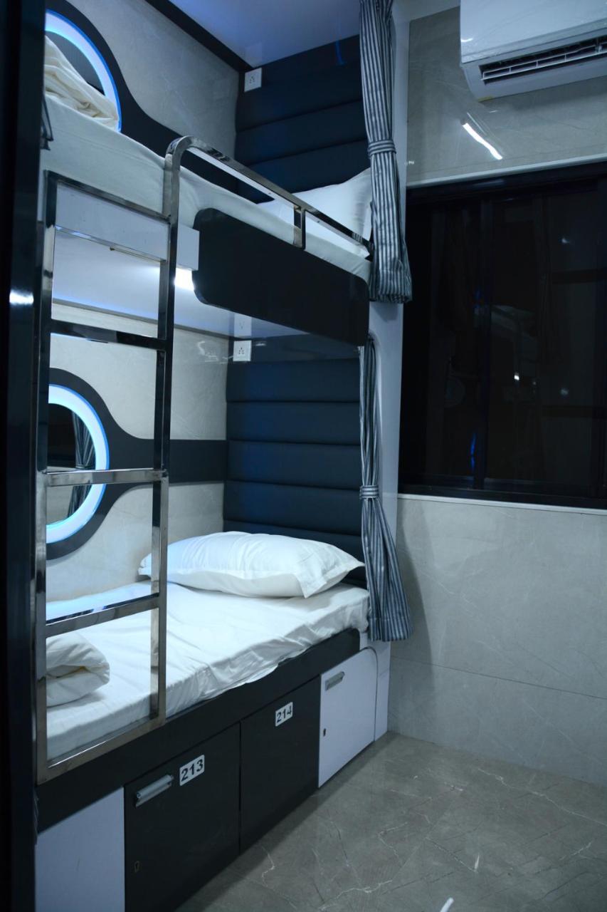 Ocean Dormitory Bombay Exterior foto
